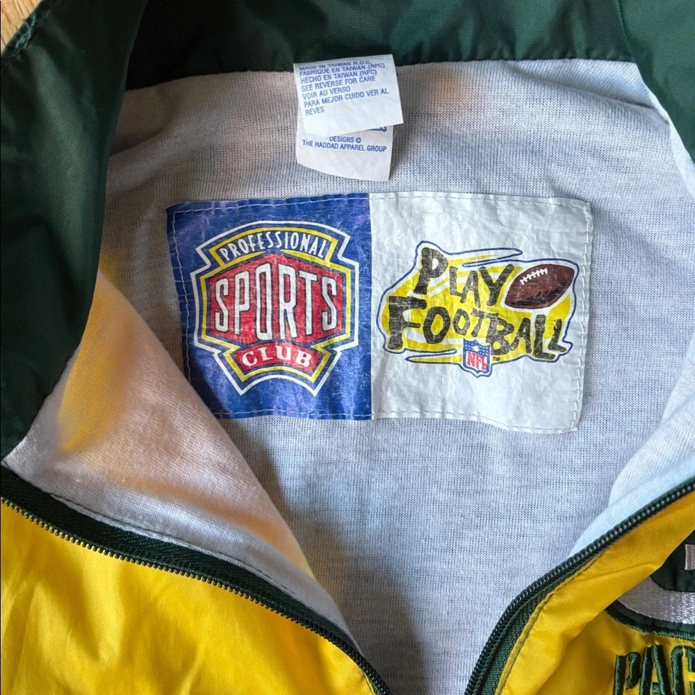 Green Bay Packers 14-16 windbreaker green and yellow like-new Jacket